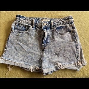 Pacsun light wash jean shorts size 28